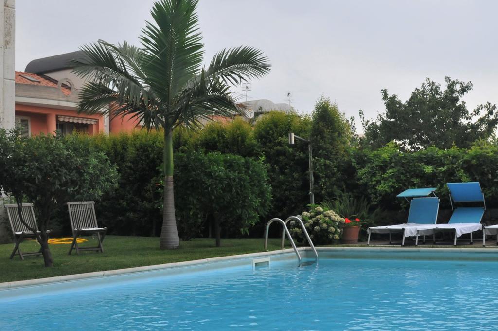 Villa Tranquilla Рипосто Екстериор снимка